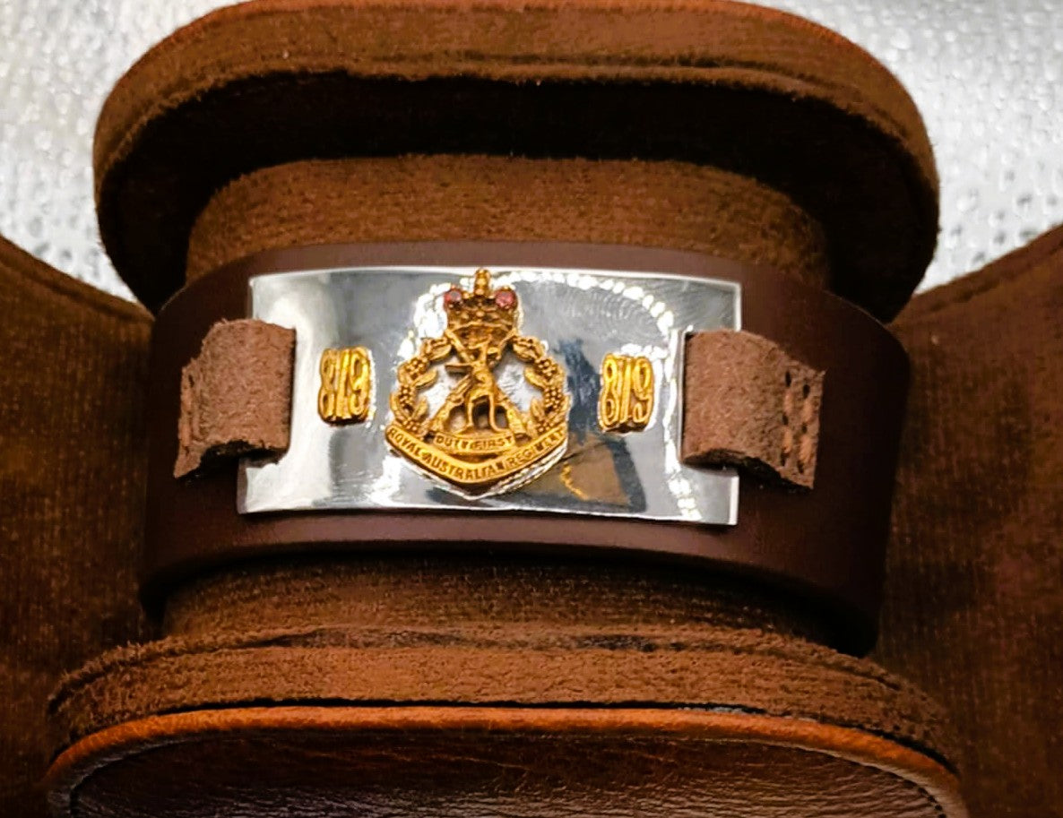 8/9 Royal Australian Army Regiment Leather Wrist Band