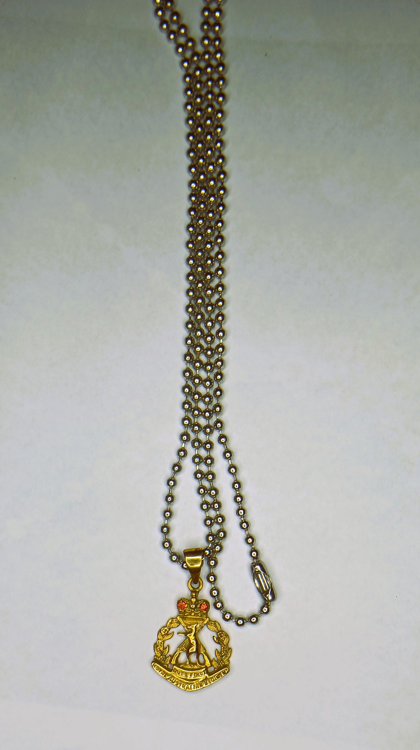 Royal Australian Army Regiment Skippy Pendant Gold