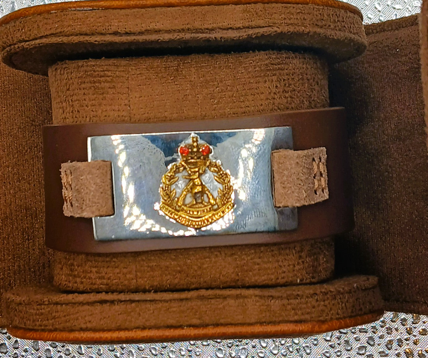 Hand Crafted Leather Wrist Band Royal Australian Army Regiment