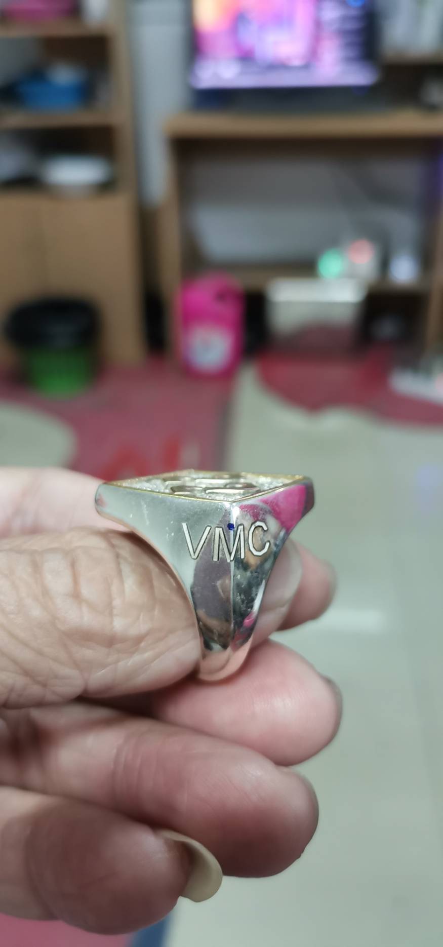 22V Diamond Shaped Sterling Silver Ring