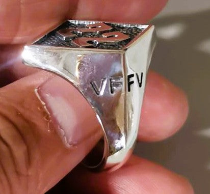 22V Diamond Shaped Sterling Silver Ring