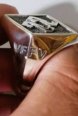 22V Diamond Shaped Sterling Silver Ring